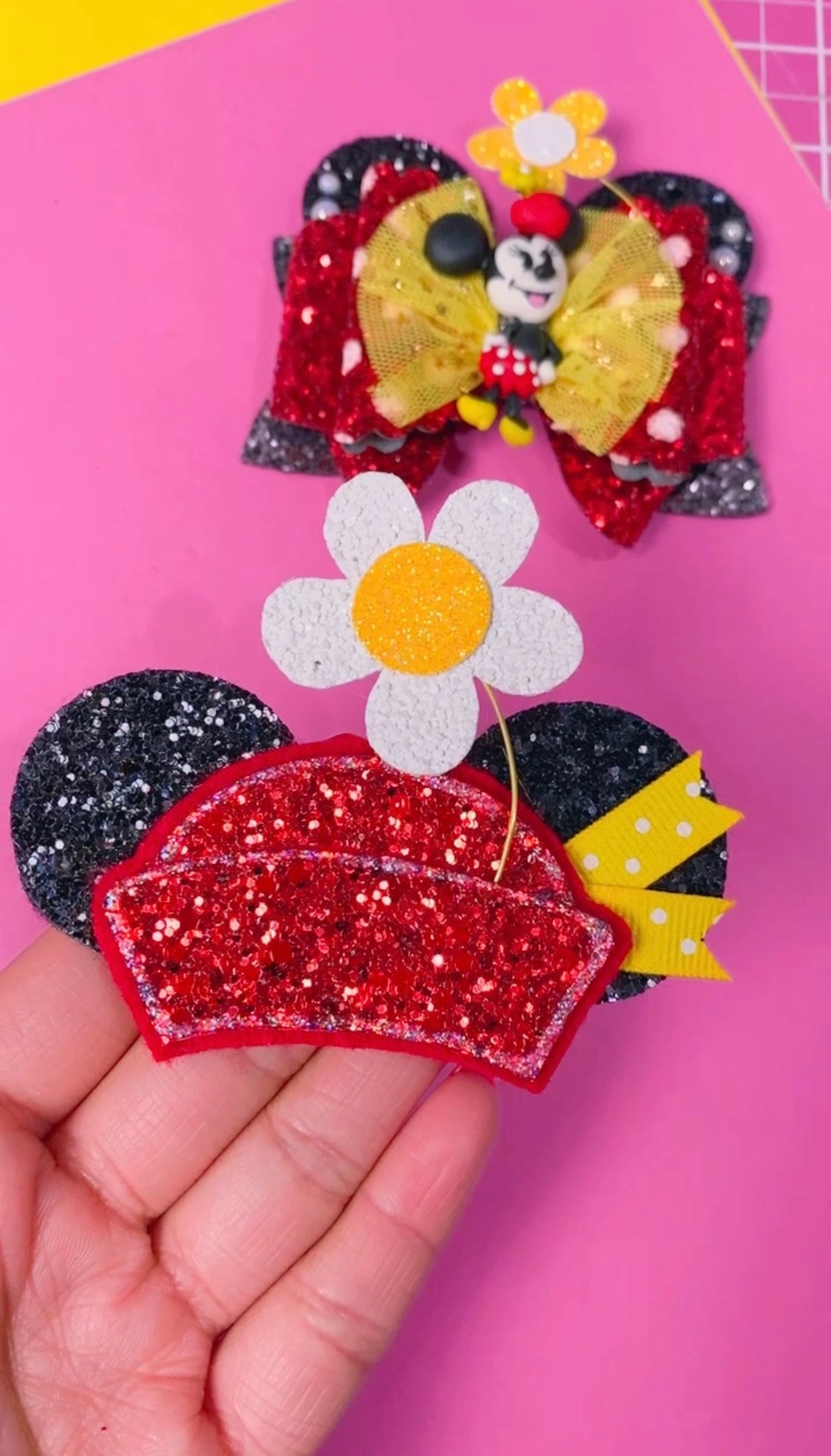 Minnie hat- Glitter Clip