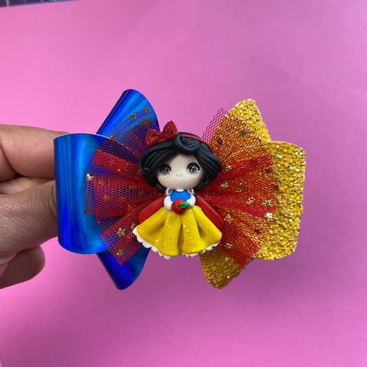 Snow White, clay bow, (3 inches)