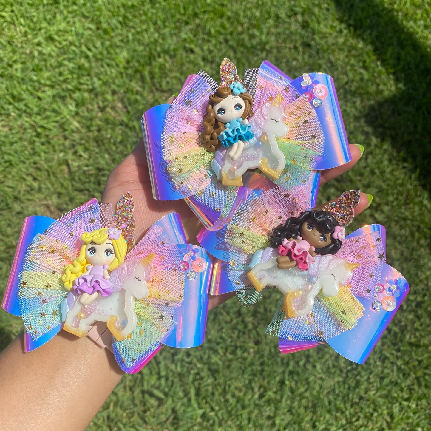 Unicorn Girls, CHOOSE ONE, Clay Bow, (4.5 inches)