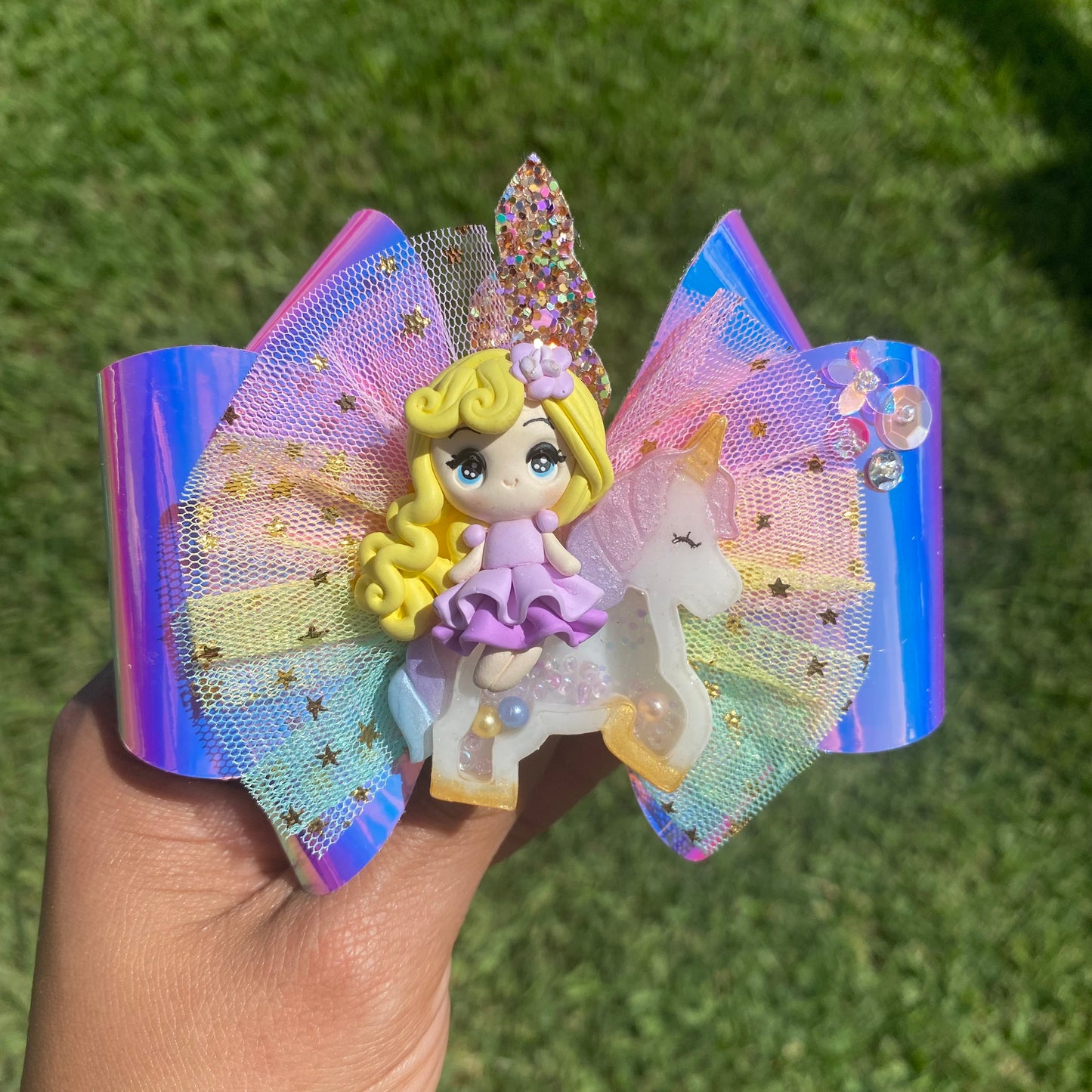 Unicorn Girls, CHOOSE ONE, Clay Bow, (4.5 inches)