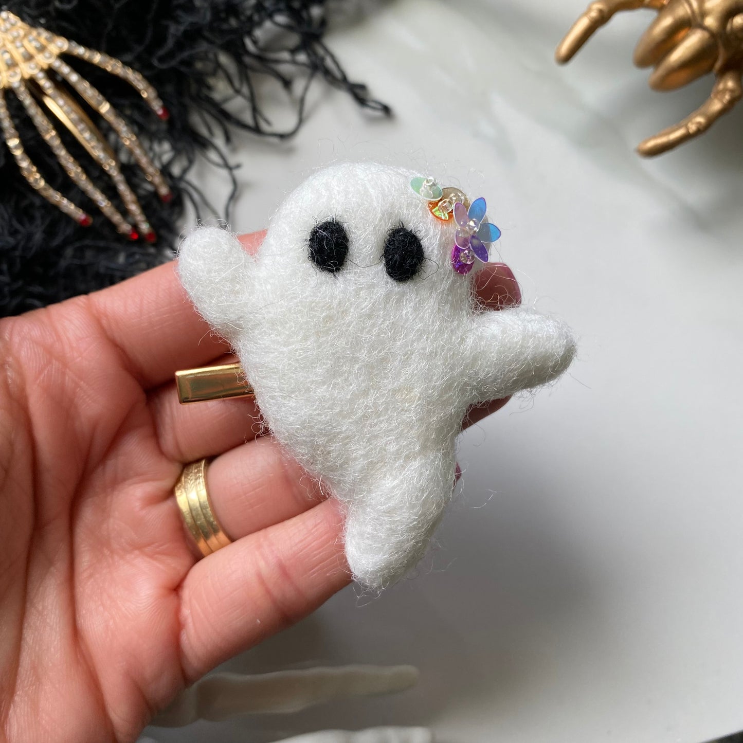 Sequin Felt GHOST Clip