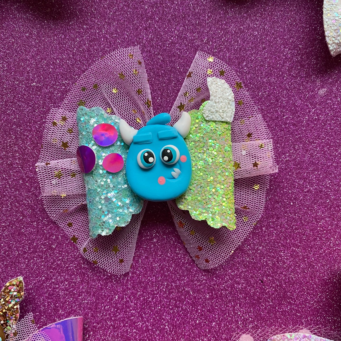 Monsters inc Clay Bow, (3 inches)