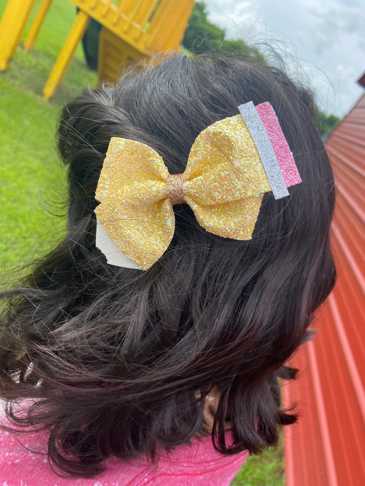 Pale Yellow Pencil glitter hair bow