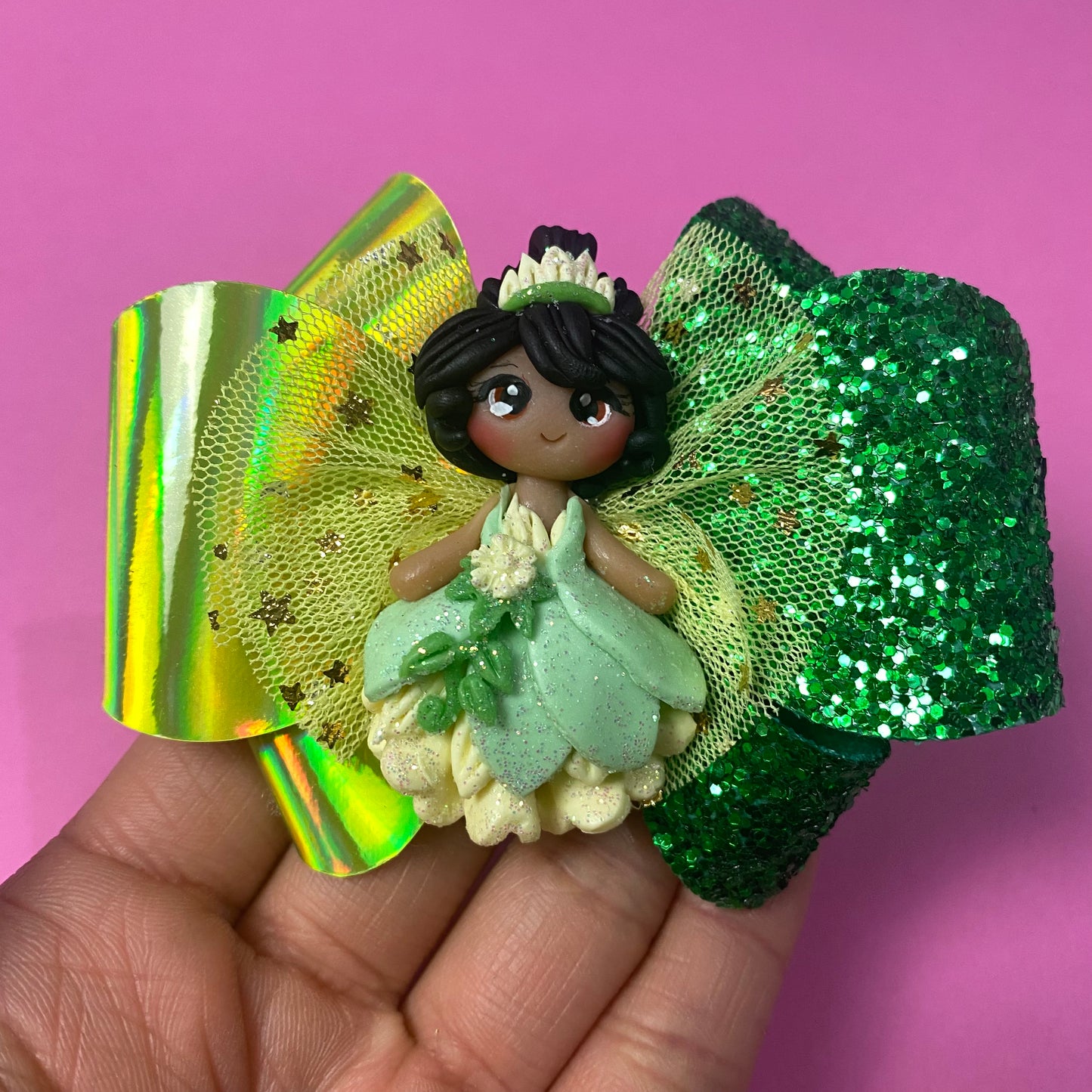 Tiana Clay Bow, (3 inches)